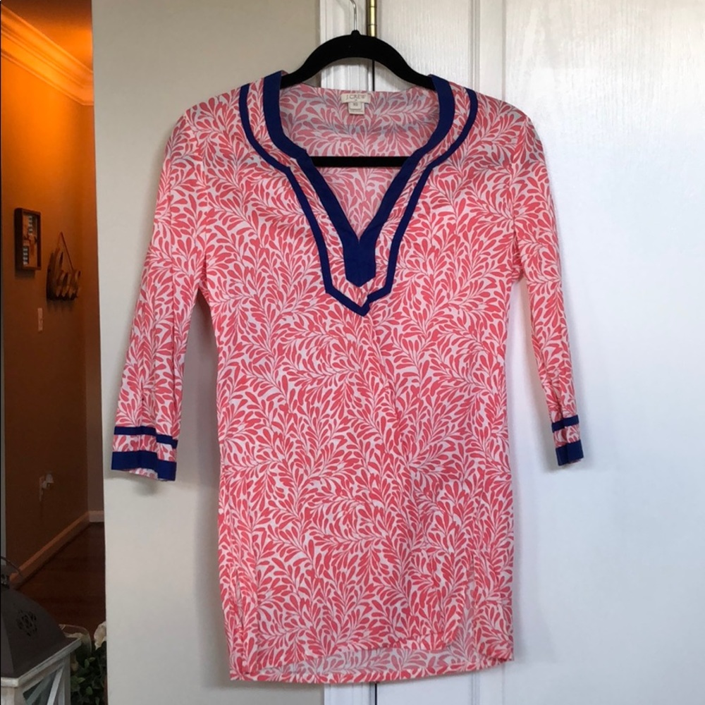 Bermuda style top
